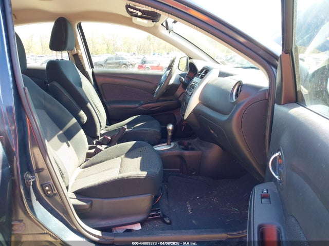 44809328 :رقم المزاد ، 3N1CN7AP1GL805945 vin ، 2016 Nissan Versa 1.6 S/1.6 S+/1.6 Sl/1.6 Sv مزاد بيع
