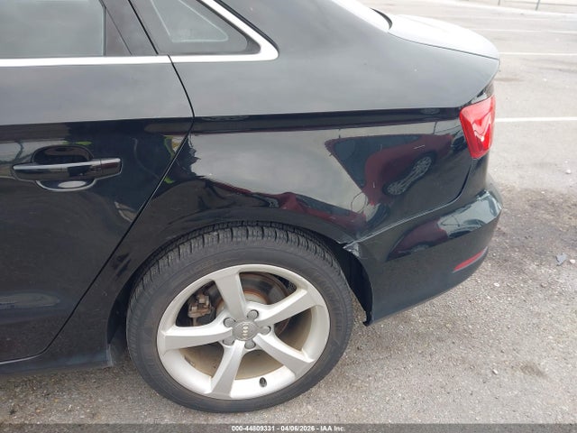 2015 AUDI A3 WAUBFGFF6F1083770 Photo 5