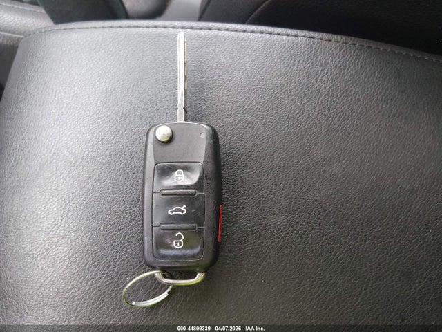 2013 Volkswagen Tiguan S/se/sel მანქანა იყიდება აუქციონზე, vin: WVGAV7AX8DW554427, აუქციონის ნომერი: 44809339