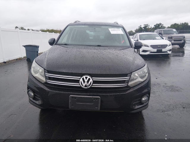 2013 Volkswagen Tiguan S/se/sel მანქანა იყიდება აუქციონზე, vin: WVGAV7AX8DW554427, აუქციონის ნომერი: 44809339