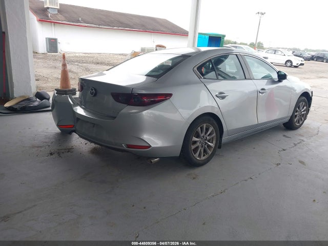 44809356 :رقم المزاد ، JM1BPAA78M1342995 vin ، 2021 Mazda Mazda3 2.0 مزاد بيع