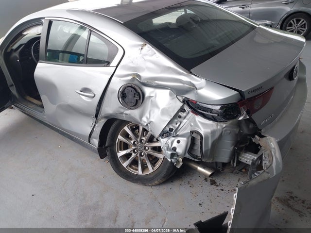 44809356 :رقم المزاد ، JM1BPAA78M1342995 vin ، 2021 Mazda Mazda3 2.0 مزاد بيع