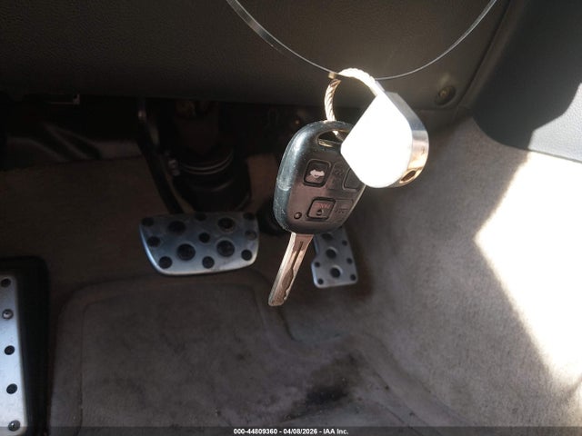 Продажа на аукционе авто 2001 Lexus Is 300, vin: JTHBD182610028569, номер лота: 44809360