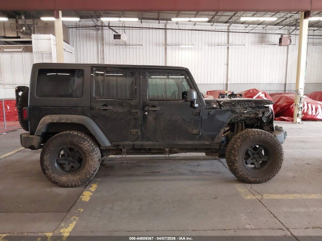1C4BJWDG0EL306542 Jeep Wrangler Unlimited Willys Wheeler