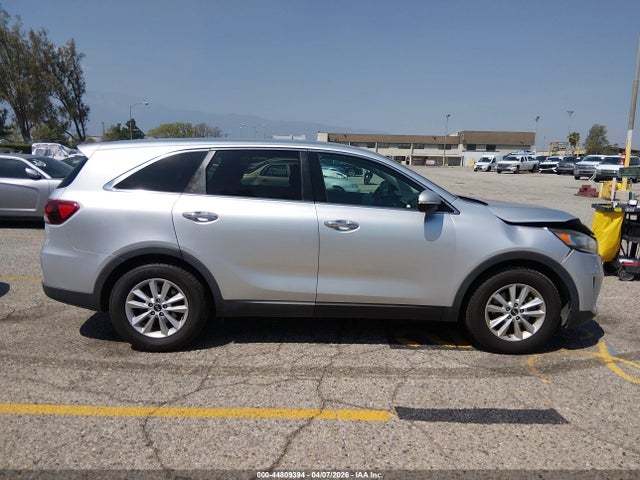 44809394 :رقم المزاد ، 5XYPG4A59KG561614 vin ، 2019 Kia Sorento 3.3l Lx مزاد بيع