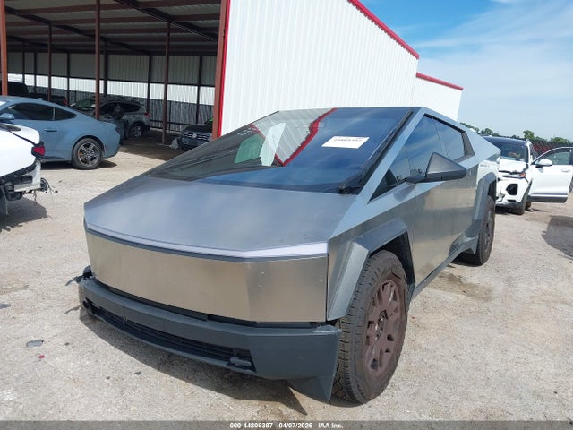 7G2CEHED4SA058605 Tesla Cybertruck All-wheel Drive