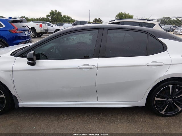 44809406 :رقم المزاد ، 4T1KZ1AK1LU047213 vin ، 2020 Toyota Camry Xse V6 مزاد بيع