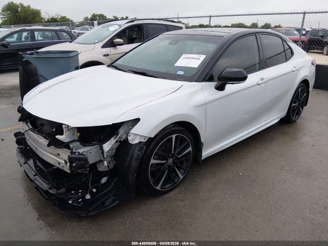44809406 :رقم المزاد ، 4T1KZ1AK1LU047213 vin ، 2020 Toyota Camry Xse V6 مزاد بيع
