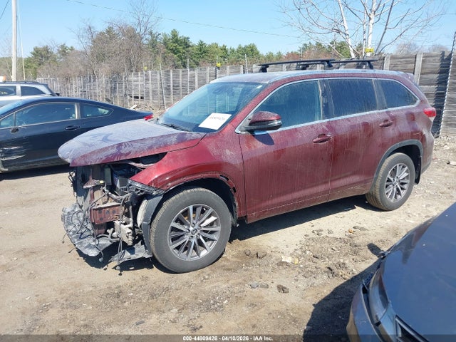5TDJZRFH1HS396394 Toyota Highlander Xle