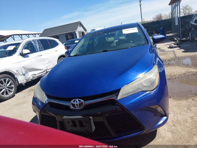 2015 Toyota Camry Se მანქანა იყიდება აუქციონზე, vin: 4T1BF1FK1FU979465, აუქციონის ნომერი: 44809441