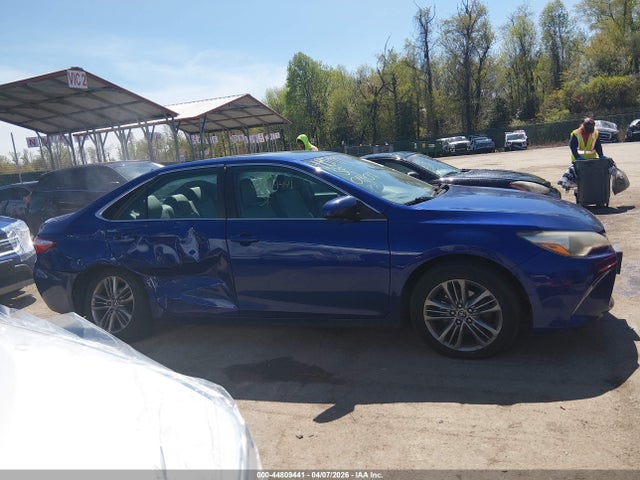 2015 Toyota Camry Se მანქანა იყიდება აუქციონზე, vin: 4T1BF1FK1FU979465, აუქციონის ნომერი: 44809441
