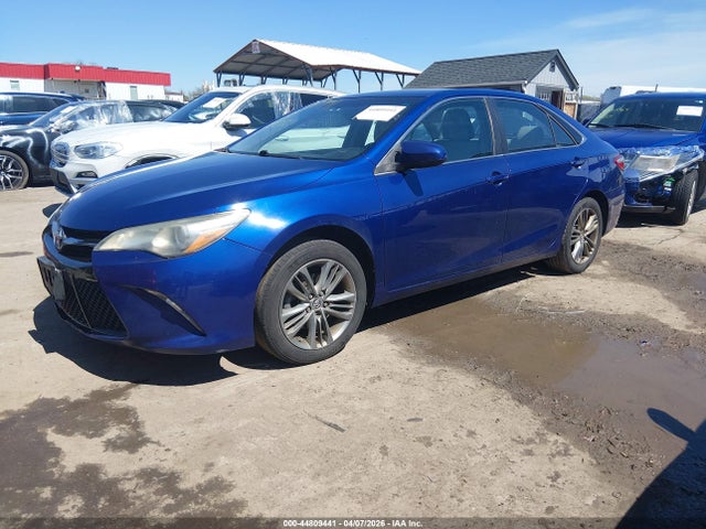 2015 Toyota Camry Se მანქანა იყიდება აუქციონზე, vin: 4T1BF1FK1FU979465, აუქციონის ნომერი: 44809441