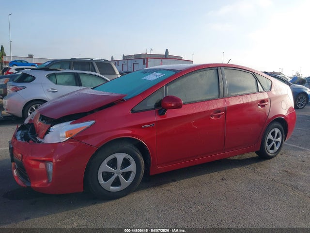 JTDKN3DU3F0454387 Toyota Prius Two
