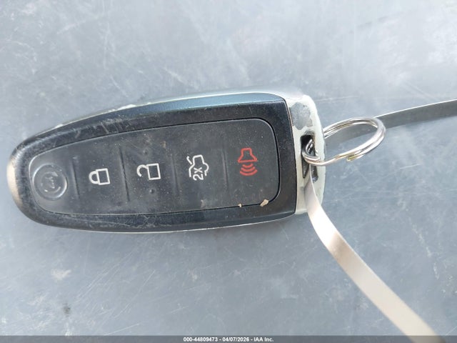2018 Ford Escape Titanium მანქანა იყიდება აუქციონზე, vin: 1FMCU0J9XJUD04702, აუქციონის ნომერი: 44809473