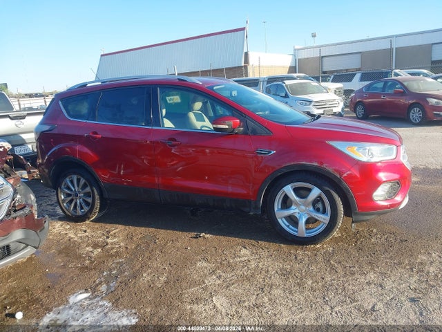 2018 Ford Escape Titanium მანქანა იყიდება აუქციონზე, vin: 1FMCU0J9XJUD04702, აუქციონის ნომერი: 44809473