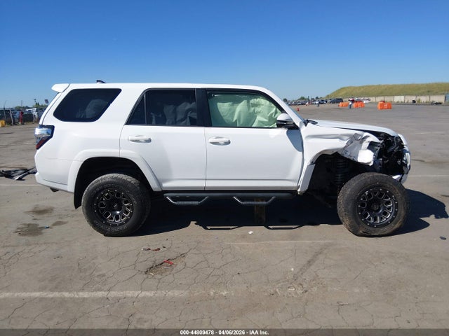 2016 Toyota 4runner Sr5 Premium მანქანა იყიდება აუქციონზე, vin: JTEBU5JR4G5348478, აუქციონის ნომერი: 44809478