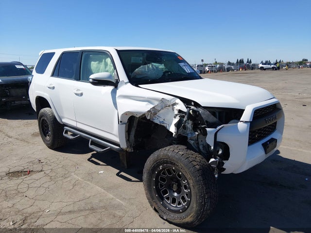 2016 Toyota 4runner Sr5 Premium მანქანა იყიდება აუქციონზე, vin: JTEBU5JR4G5348478, აუქციონის ნომერი: 44809478