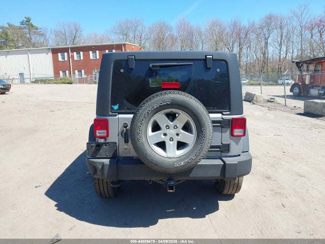 44809479 :رقم المزاد ، 1C4HJWDG1EL101077 vin ، 2014 Jeep Wrangler Unlimited Sport مزاد بيع