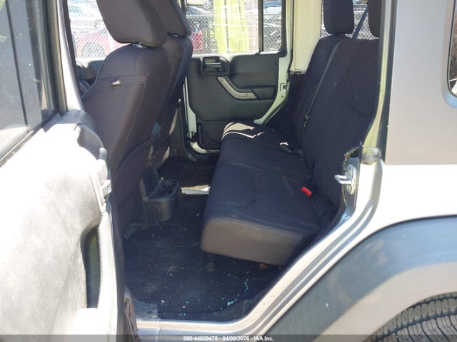 44809479 :رقم المزاد ، 1C4HJWDG1EL101077 vin ، 2014 Jeep Wrangler Unlimited Sport مزاد بيع