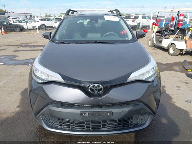 JTNKHMBX3M1116842 Toyota C-HR LE