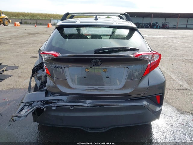JTNKHMBX3M1116842 Toyota C-HR LE