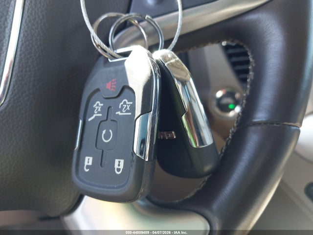 44809489 :رقم المزاد ، 1GKS2HKC4FR542963 vin ، 2015 Gmc Yukon Xl 1500 Slt مزاد بيع