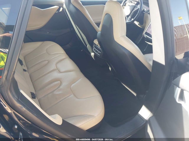 2014 Tesla Model S P85 მანქანა იყიდება აუქციონზე, vin: 5YJSA1H14EFP40202, აუქციონის ნომერი: 44809496