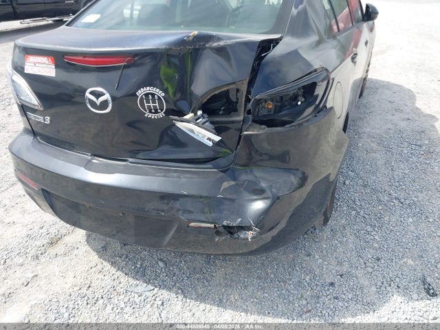 44809548 :رقم المزاد ، JM1BL1UF9C1522211 vin ، 2012 Mazda Mazda3 I Sport مزاد بيع
