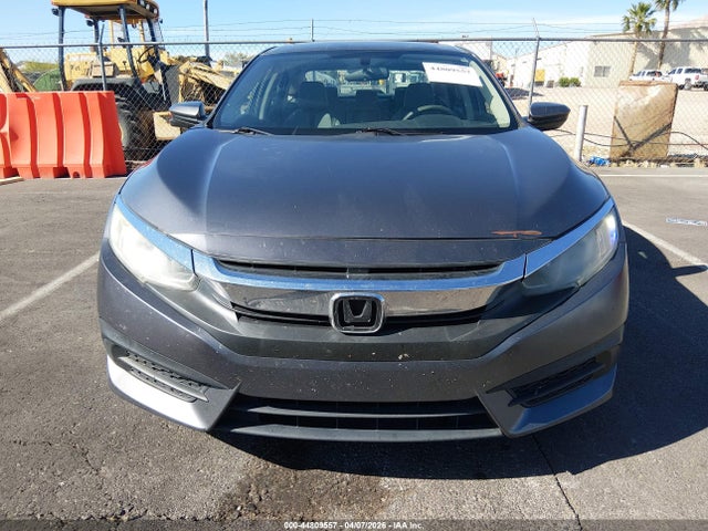 Honda CIVIC EX 2018 2HGFC2F70JH500871 Image 12
