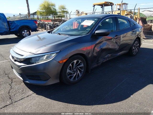 Honda CIVIC EX 2018 2HGFC2F70JH500871 Image 2
