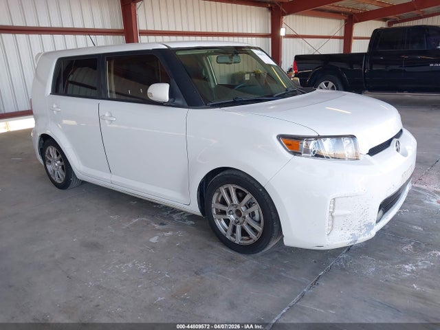 JTLZE4FEXEJ049764 Scion XB