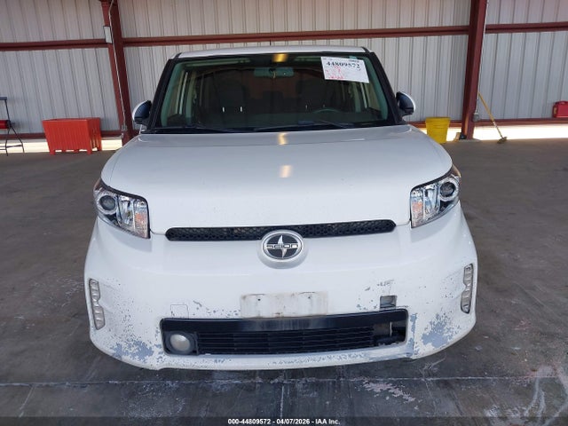 JTLZE4FEXEJ049764 Scion XB