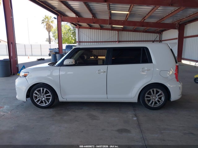 JTLZE4FEXEJ049764 Scion XB