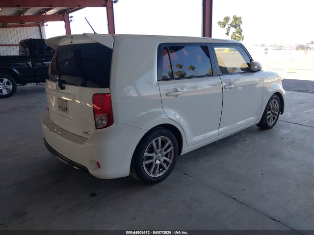 JTLZE4FEXEJ049764 Scion XB