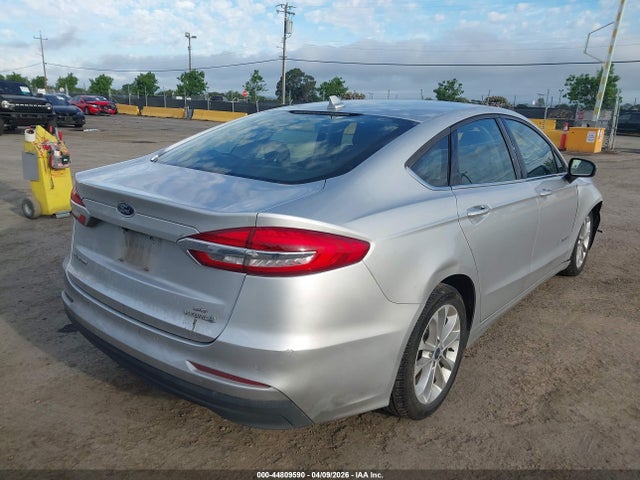 Ford Fusion Hybrid Se 2019 3FA6P0LU4KR206645 Image 4