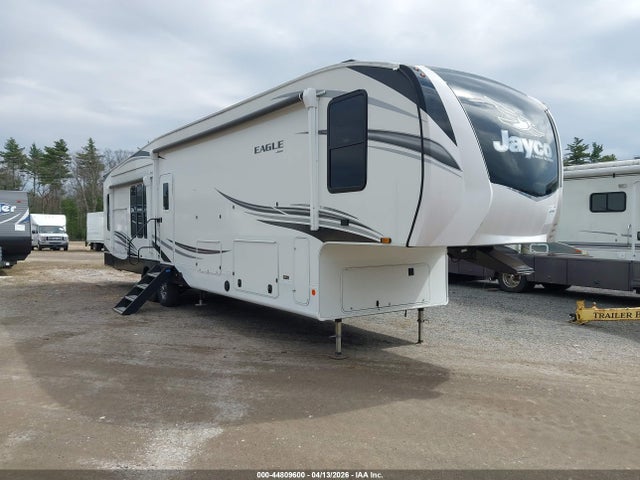 44809600 :رقم المزاد ، 1UJCJ0BV5M1WS0183 vin ، 2021 Jayco Camper مزاد بيع