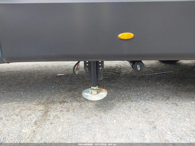 44809600 :رقم المزاد ، 1UJCJ0BV5M1WS0183 vin ، 2021 Jayco Camper مزاد بيع