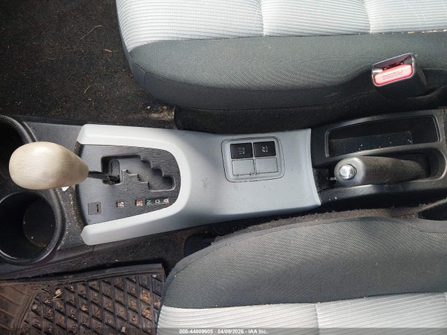 JTDKDTB36E1075681 Toyota Prius C Two