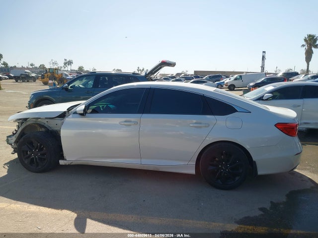 1HGCV1F12JA242984 Honda ACCORD LX