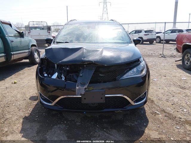 Продаж на аукціоні авто 2019 Chrysler Pacifica Touring Plus, vin: 2C4RC1FG0KR528672, номер лоту: 44809634