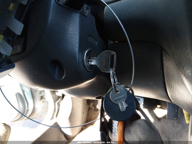 2000 Honda Civic Lx მანქანა იყიდება აუქციონზე, vin: 2HGEJ6674YH547596, აუქციონის ნომერი: 44809645