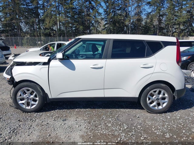 KIA SOUL LX 2022 KNDJ23AU8N7823985 Image 15