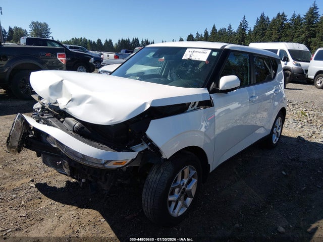 KIA SOUL LX 2022 KNDJ23AU8N7823985 Image 2