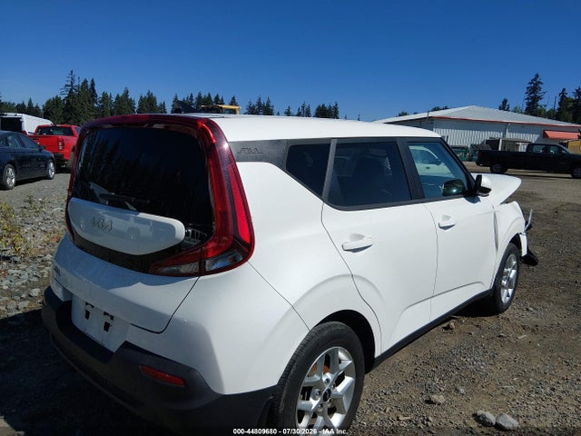 KIA SOUL LX 2022 KNDJ23AU8N7823985 Image 4