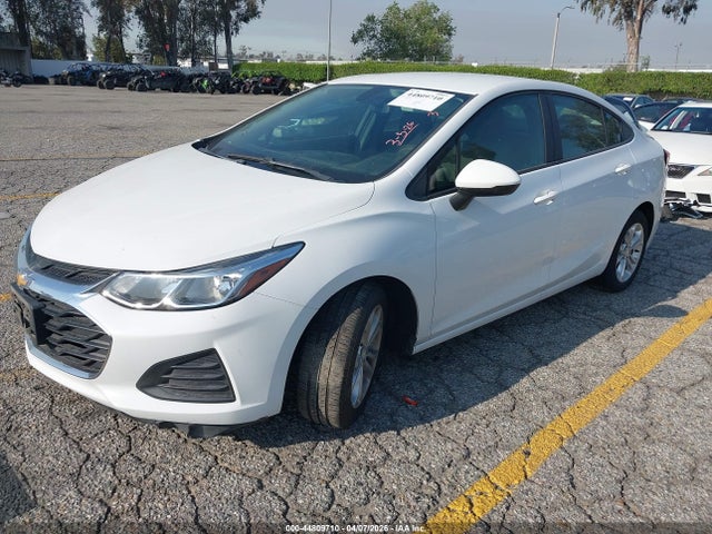 Chevrolet CRUZE LS 2019 1G1BC5SM8K7127546 Image 2