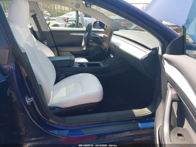 Продаж на аукціоні авто 2023 Tesla Model 3 Rear-wheel Drive, vin: 5YJ3E1EA5PF472454, номер лоту: 44809742