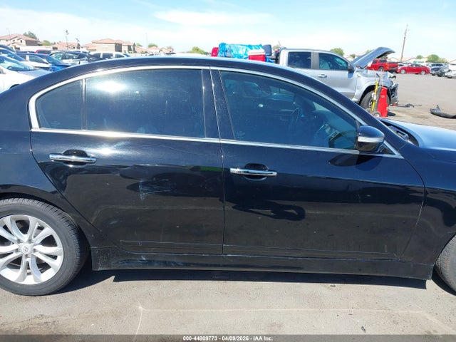 Продажа на аукционе авто 2013 Hyundai Genesis 3.8, vin: KMHGC4DD2DU226707, номер лота: 44809773