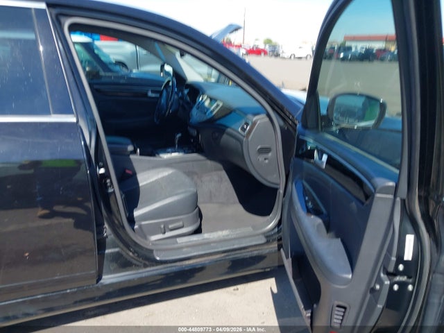 Продажа на аукционе авто 2013 Hyundai Genesis 3.8, vin: KMHGC4DD2DU226707, номер лота: 44809773