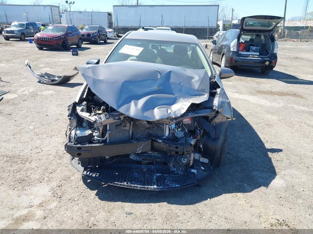 2T1BURHE6GC551728 Toyota COROLLA LE
