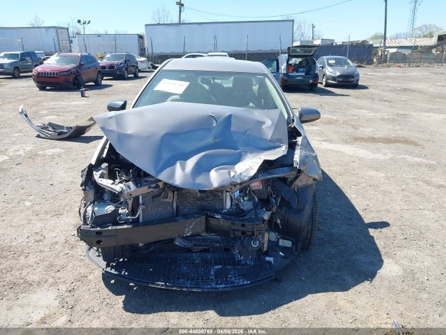 2T1BURHE6GC551728 Toyota COROLLA LE